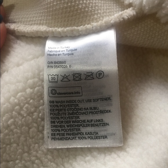 NW0T💕 H & M Relaxed-fit Soft Faux Shearling Top - Picture 8 of 8